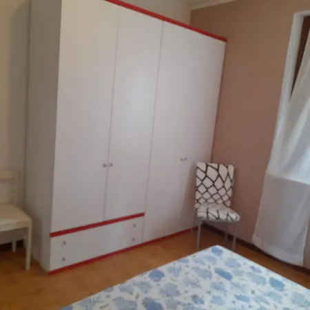 Guscio Int 37 شقة